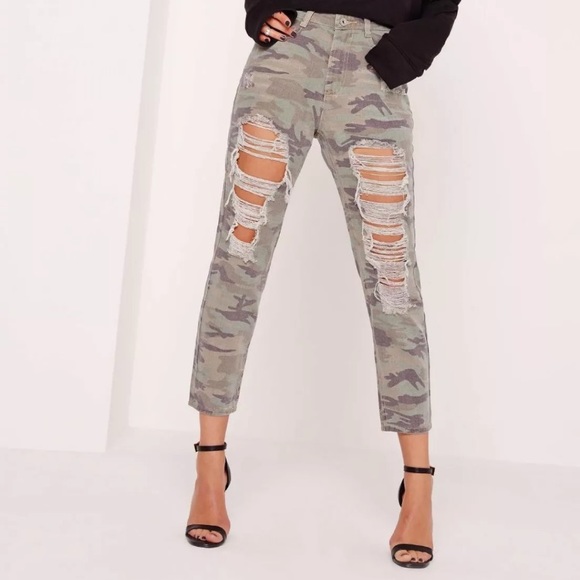 Women’s NWT Camo Shredded High Waist Pants, 4P - Picture 2 of 8